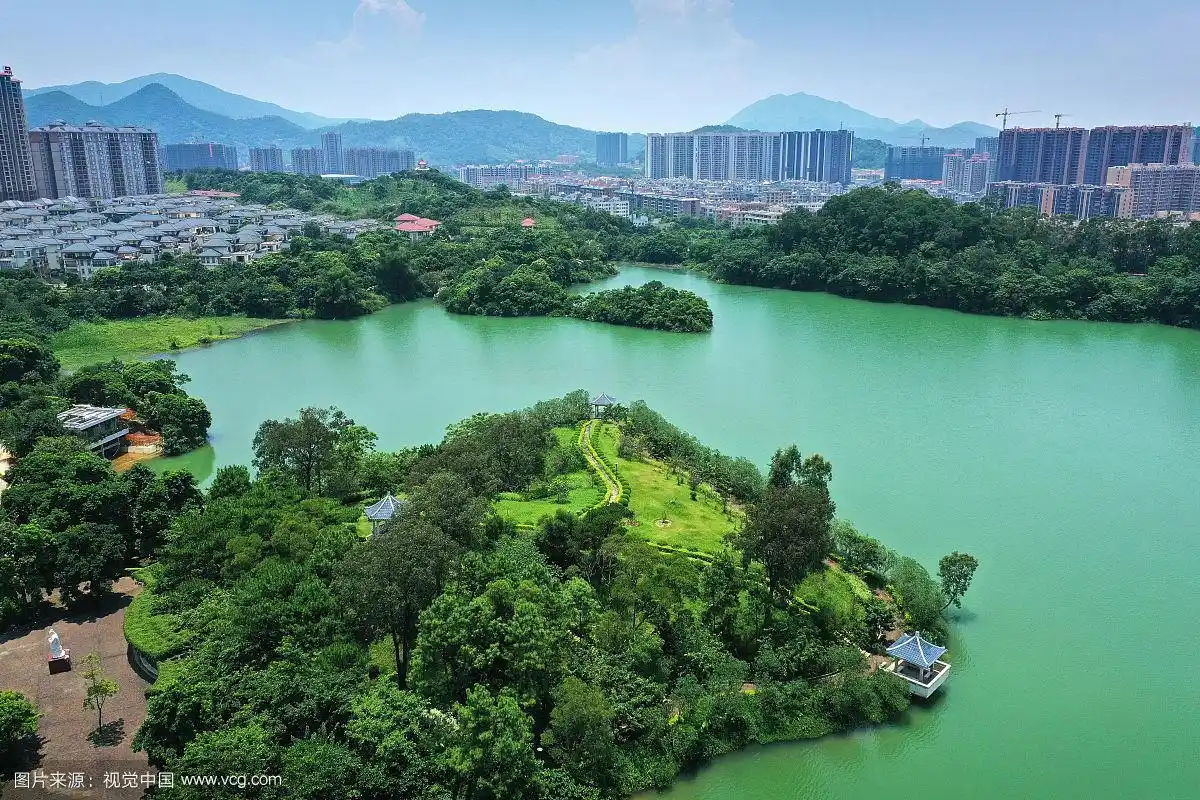 广东阳江:阳春市东湖公园
