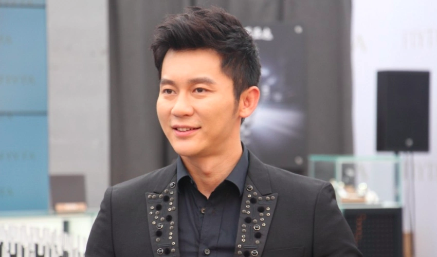 李晨近照曝光,整个人瘦到脸颊凹陷,头发凌乱面容憔悴