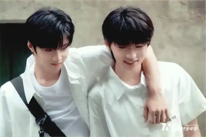 让他们自由发挥 不干涉他俩的选择 请早日将【宋亚轩刘耀文】双人