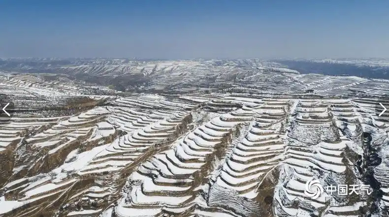 航拍雪后甘肃定西梯田 宛如巨型水墨画_安定区_白雪_网讯
