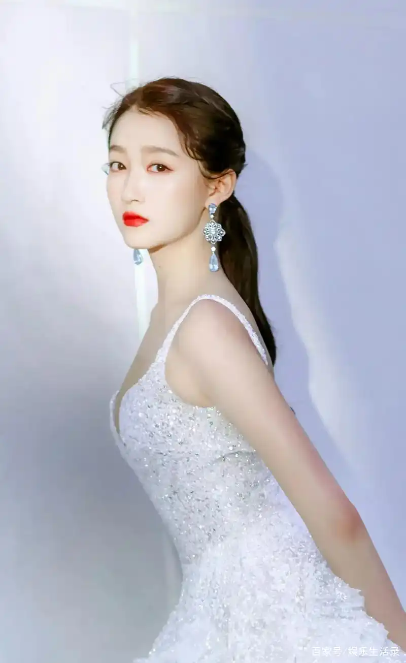 关晓彤精美图集