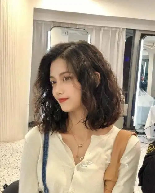 2021年流行芭比烫