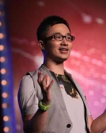 曝主持人程雷因肝病去世,年仅52岁,本人晒合照回应,近况被曝光