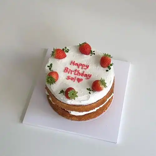 草莓季来了用草莓这样装饰蛋糕绝对惊艳