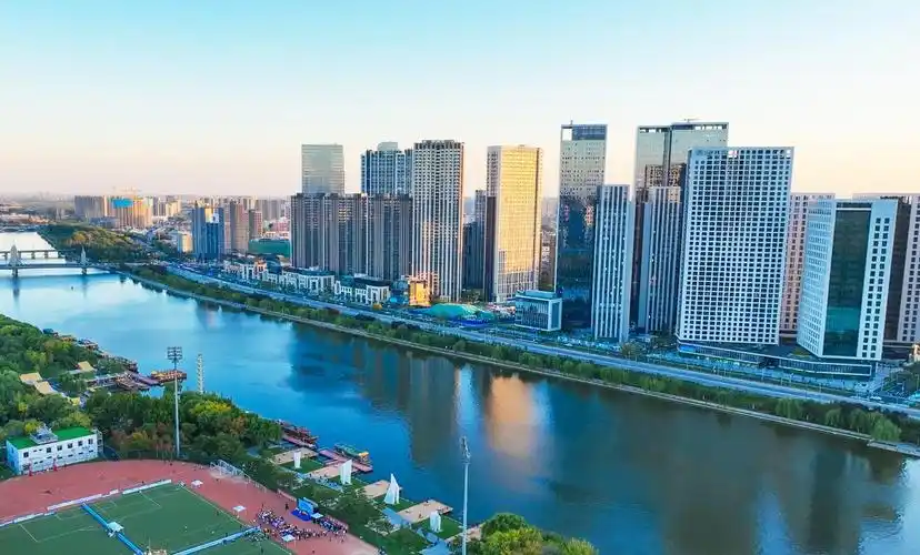 出发,向着高质量发展奔跑!——写在北京城市副中心产业高质量大会召开