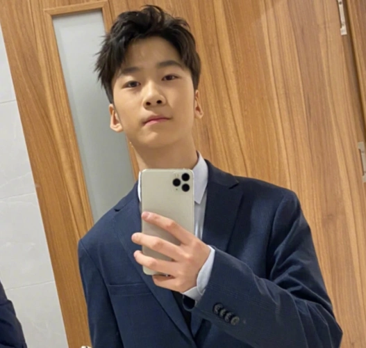 爸爸去哪儿的萌娃们都长大了 天天和森碟这对青梅竹马一起冲上了热搜