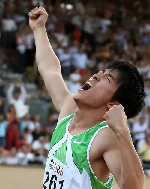 知情人刘翔长期在国外旅游靠终身合同养老与2婚妻子将生娃