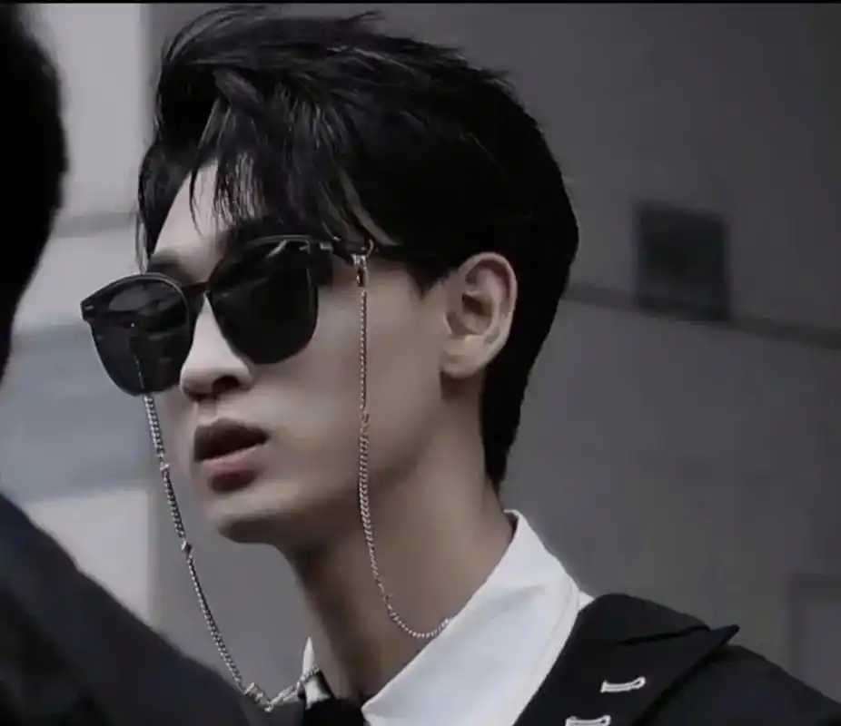 德云社,只喜欢你秦霄贤,为什么,因为又帅又搞笑