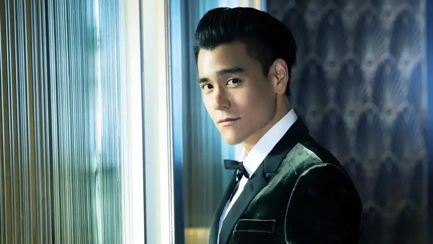 阳波小姐姐元气壁纸>电脑静态壁纸>电脑明星静态壁纸>港台明星 彭于晏