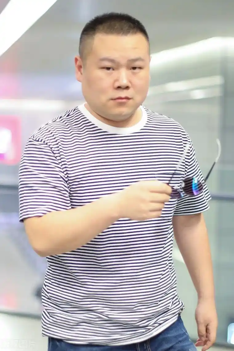 曹云金比岳云鹏强太多了吗