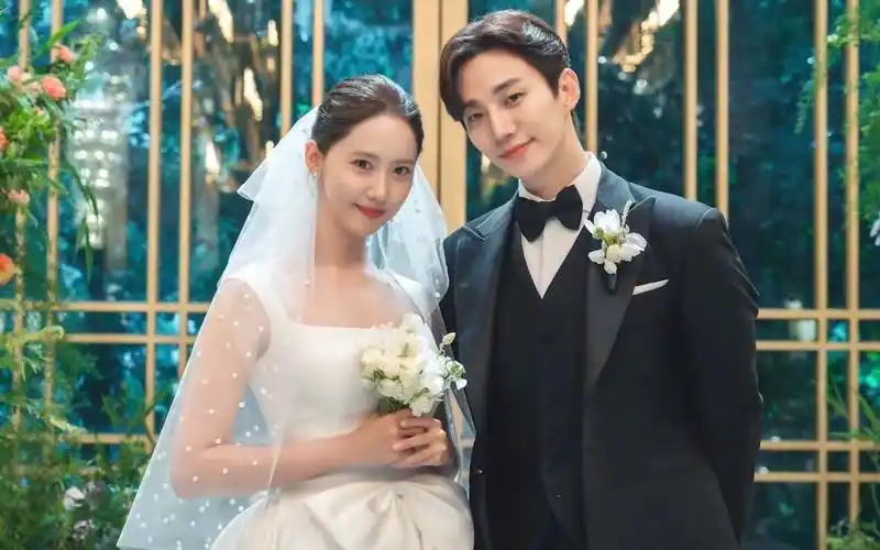 【李俊昊x林允儿】"元爱的故事结束了,但昊允的故事仍在继续"