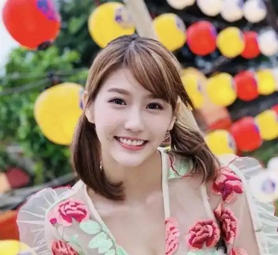 创造营2020朱主爱被曝有男友手牵手亲密逛街竟然是林子闳