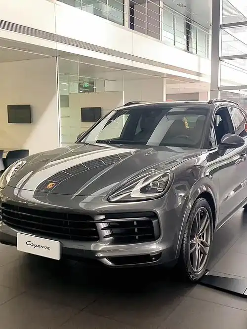 保时捷卡宴石英灰绝版的颜色