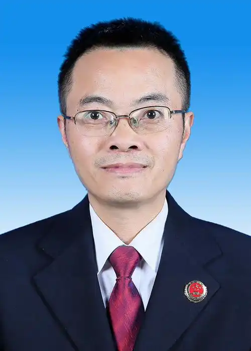 主任:赵映副主任:李文涛人员信息:杜春茂,王佑林,顾朕联系电话:0827