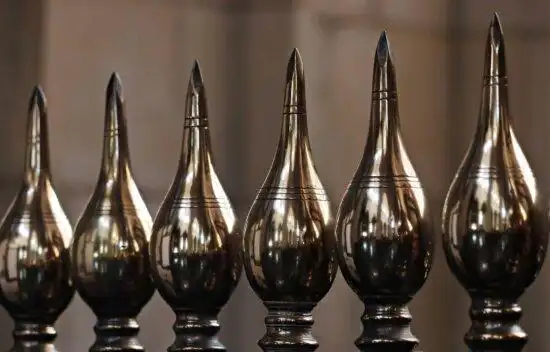 沙子地面物体铁锈金属灯草旧