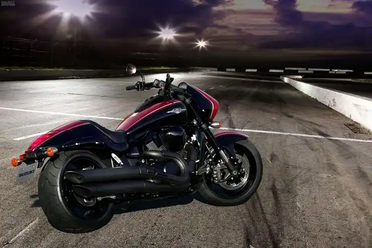 suzuki 2015 intruder m1800r 欧洲版