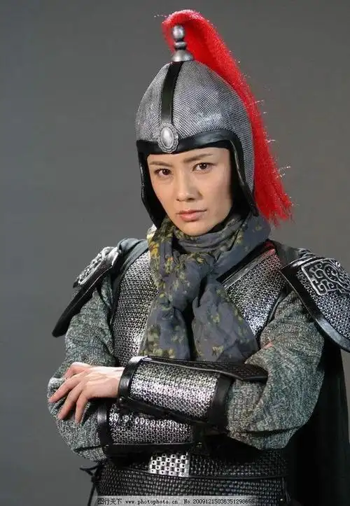 她是水浒传中最厉害的女将,有勇有谋,妇唱夫随,却一直不被重视