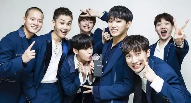 全员续约男团与粉丝七年之约青你以团做梦想要的团魂