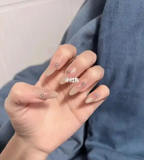 腮红美甲纯欲美甲夏天显白美甲