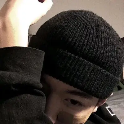 我猜你没发朋友圈的日子里一定在好好生活,因为想说话的人都在身边