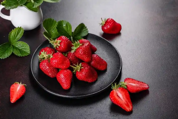 草莓壁纸 草莓高清图片 唯美 569张草莓屏幕壁纸