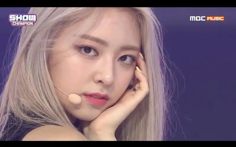 【申宥娜】—itzy我们都爱的实力女团!成员就是可爱you哟!