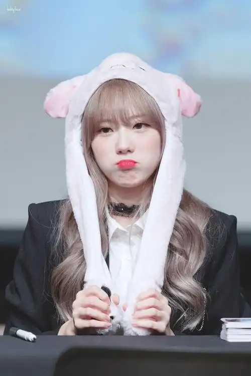 宇宙少女李露朵luda crbabyface