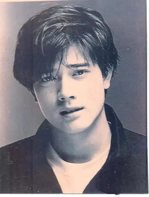 五大"小鲜肉"鼻祖,颜值碾压当今演艺圈,其中两位被骂花心!