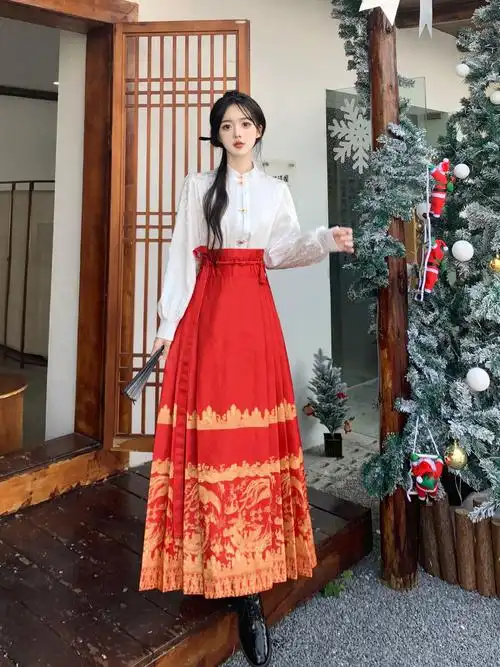 2024春季新款国风汉服红色马面裙新中式敬酒服套装订婚礼服两件