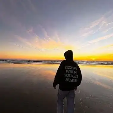 简单简约帅哥男生生活照头像真人背影头像男意境氛围拉满