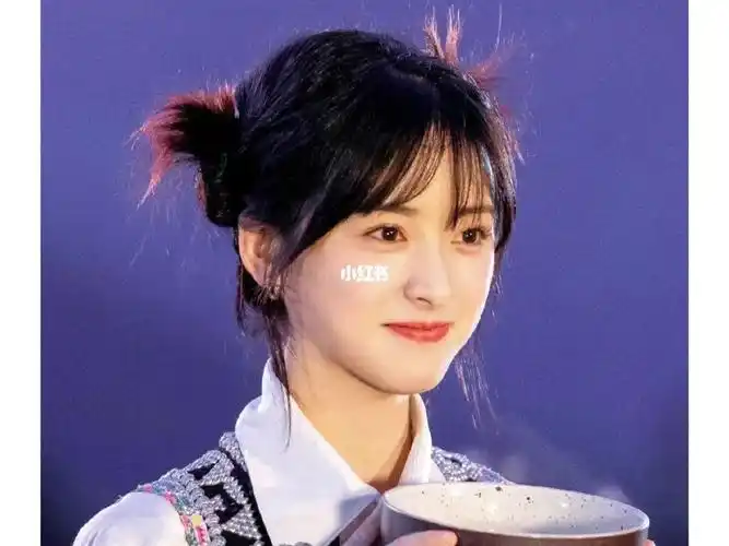 沈月99  #沈月  #明星  #日常