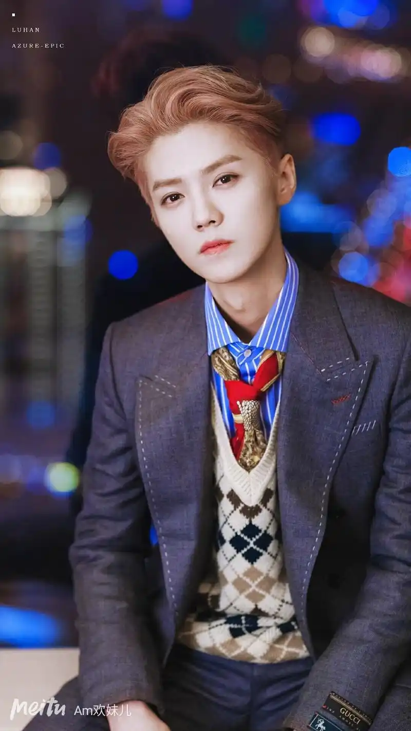 一批大帅哥男明星养眼壁纸更新啦,快来看看有没有你喜欢的爱豆