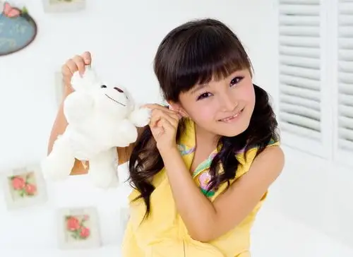 牛欣欣加盟励志电影大爱人间12月江苏开机