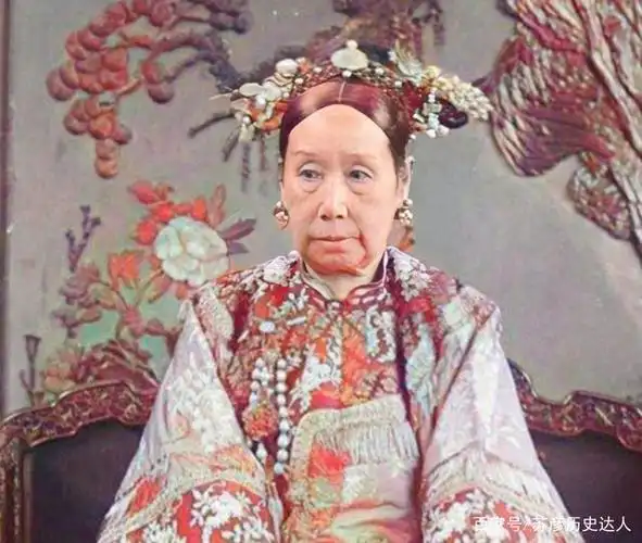 慈禧的真实照片被美国博物馆珍藏至今这才是她真实的模样