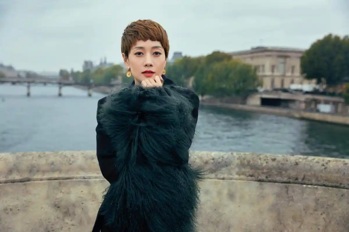 马伊琍刚到手5000万的电影片酬,就接到了好朋友一条短信,要跟她借40万