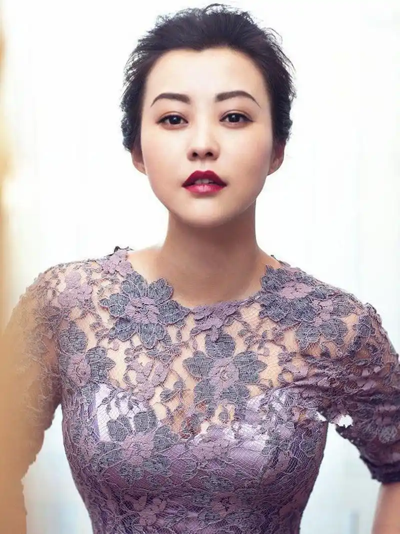 谭卓,郝蕾,颜丙燕,感觉这仨人一个类型的～  #谭卓否认与章宇恋情