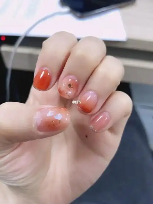 适合黄皮的美甲