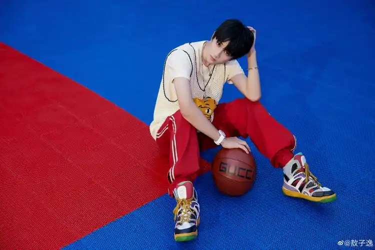 敖子逸分享三周年感想, 一直都在默默努力……_高清图集_新浪网