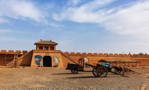 中国西部建筑艺术博物馆——敦煌古城