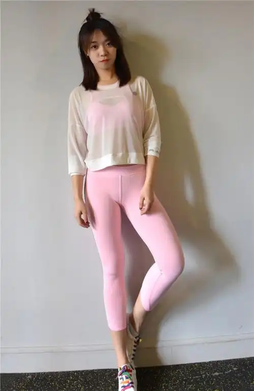 意大利蜜桃提臀紧身运动裤女夏速干显瘦高弹力美臀瑜伽健身七分裤