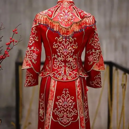 秀禾服新娘服新款重工高端凤冠霞帔新娘结婚中式长袖敬酒礼服