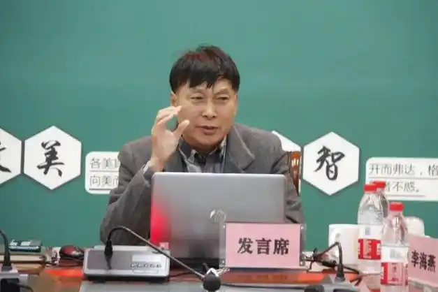 山西太原万柏林区优秀教师团队莅临首师大育新沙河中学参访交流