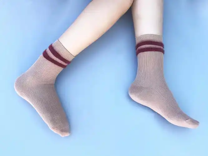 2018新品全棉日系二条杠学院风双针女袜堆堆袜水貂绒袜子批发