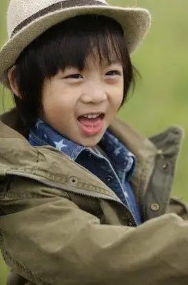 11岁kimi照片被公开,看到真实颜值后,难怪林志颖不晒了