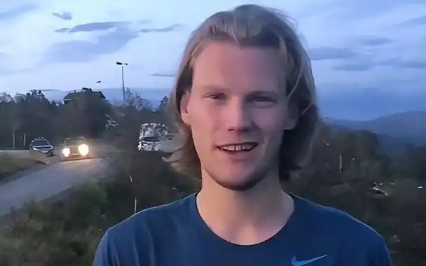 被同化的老外克里斯:"偷学"中国美食带回挪威,厨艺涨粉2000万