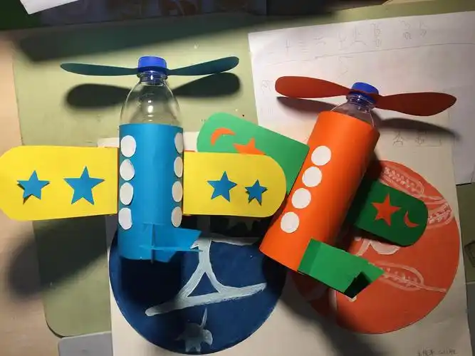 变废为宝之——饮料瓶大变飞机