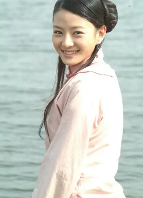 榜单 热点 商城 登录 app下载 扫码下载app 选座更优惠 于子愉 演员