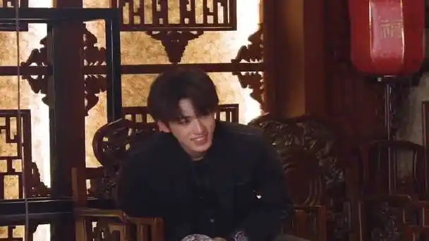 宋亚轩超话#宋亚轩 二十撷彩行舟漫海#《时代有冬西》08:年会有东西