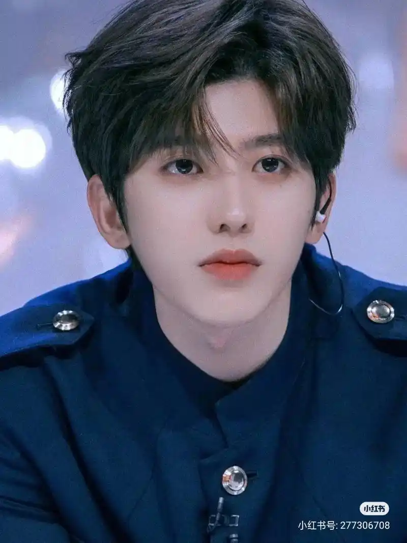 蔡徐坤的图片第二弹资料. - 抖音