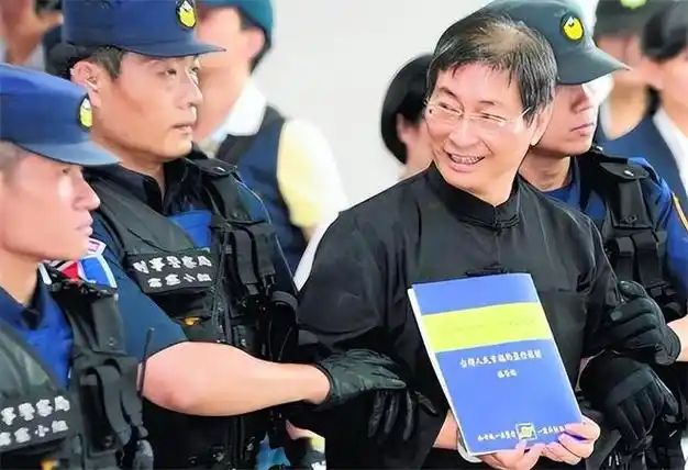 一人掀动整个台湾,为和平统一立下汗马功劳|江南|竹联帮|蒋经国|蒋孝